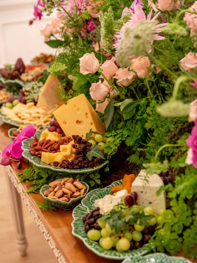 Jardim foi a inspiração dessa mesa para um jantar especial