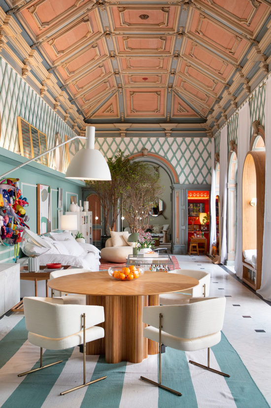Casa Cor Rio 2022: o living fresco de Paola Ribeiro - Living Gazette